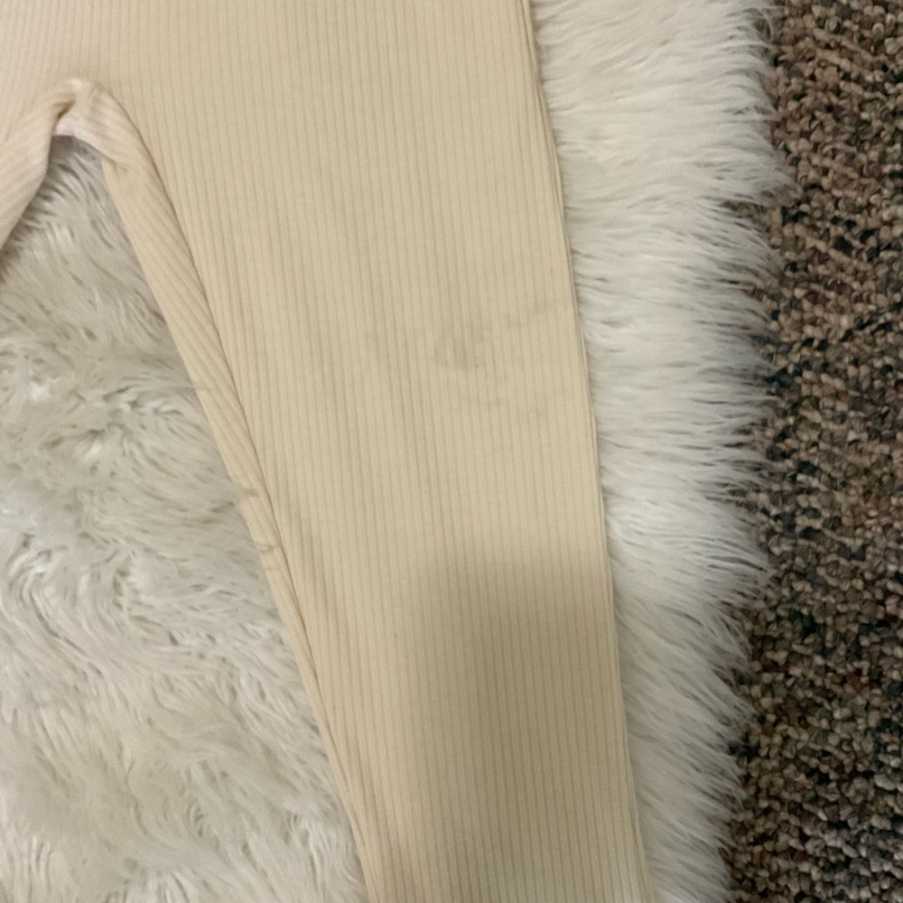 Cream Ribbed Halter Top - Picture 5 of 6